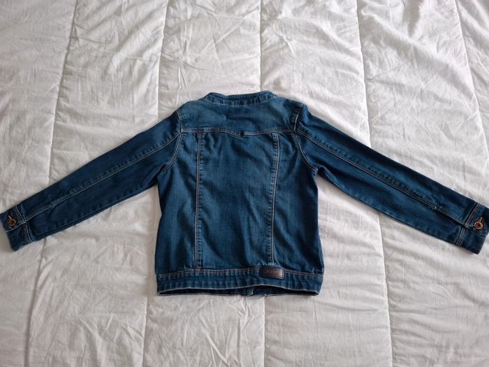 Veste en jean Okaïdi 8 ans bleu à pressions - photo numéro 2