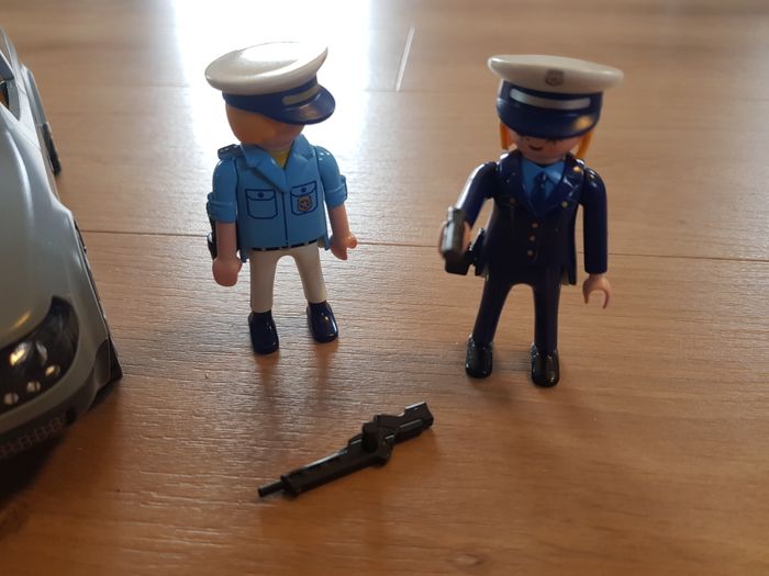 Playmobil - Voiture de police banalisée - photo numéro 3
