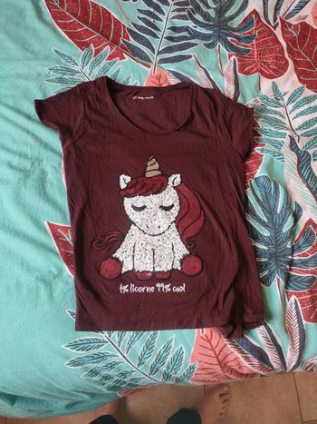 T shirt bordeaux licorne