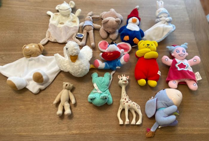 Lot de 13 petites peluches et une girafe Sophie - photo numéro 10