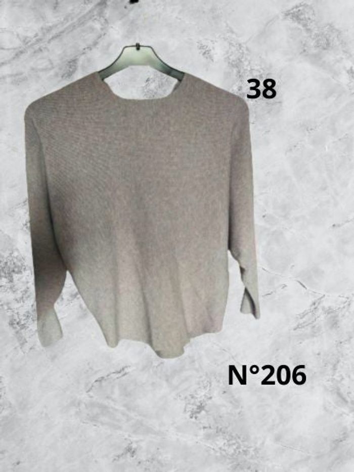 N°206 Pull gris, manche chauve souris T38. Enzoria.