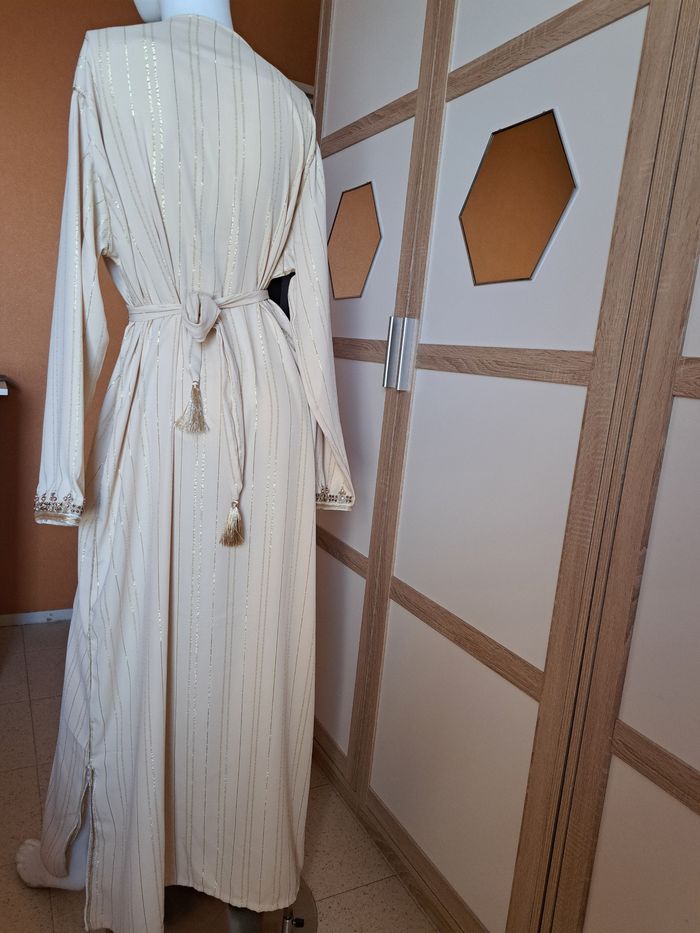 Caftan robe de soirées neuf - photo numéro 4