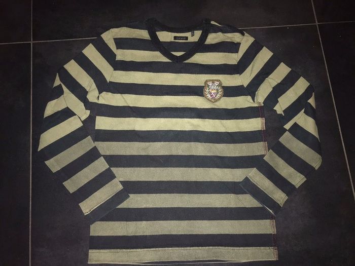 T shirt ikks 6 ans - photo numéro 2