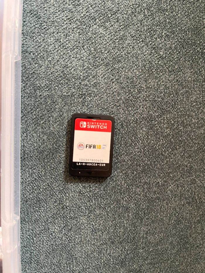 Jeu fifa 18 switch - photo numéro 2