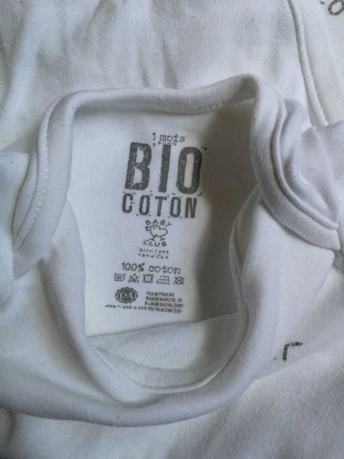 3 bodys MC 1 mois baby club - photo numéro 2