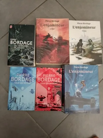 Lot de livres bordage