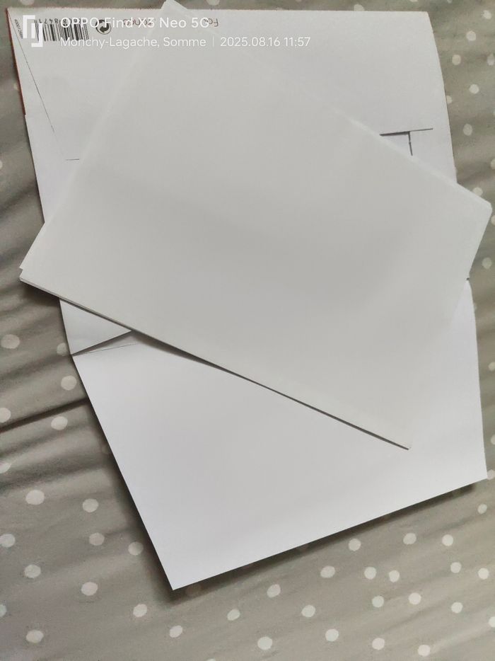 12 feuilles A4 21x29,7cm 90g/M2 papier millimétré - photo numéro 4