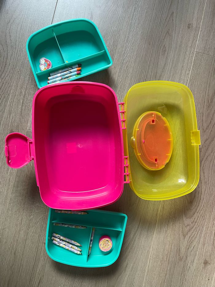 Boîte à dessin Barbie - photo numéro 5