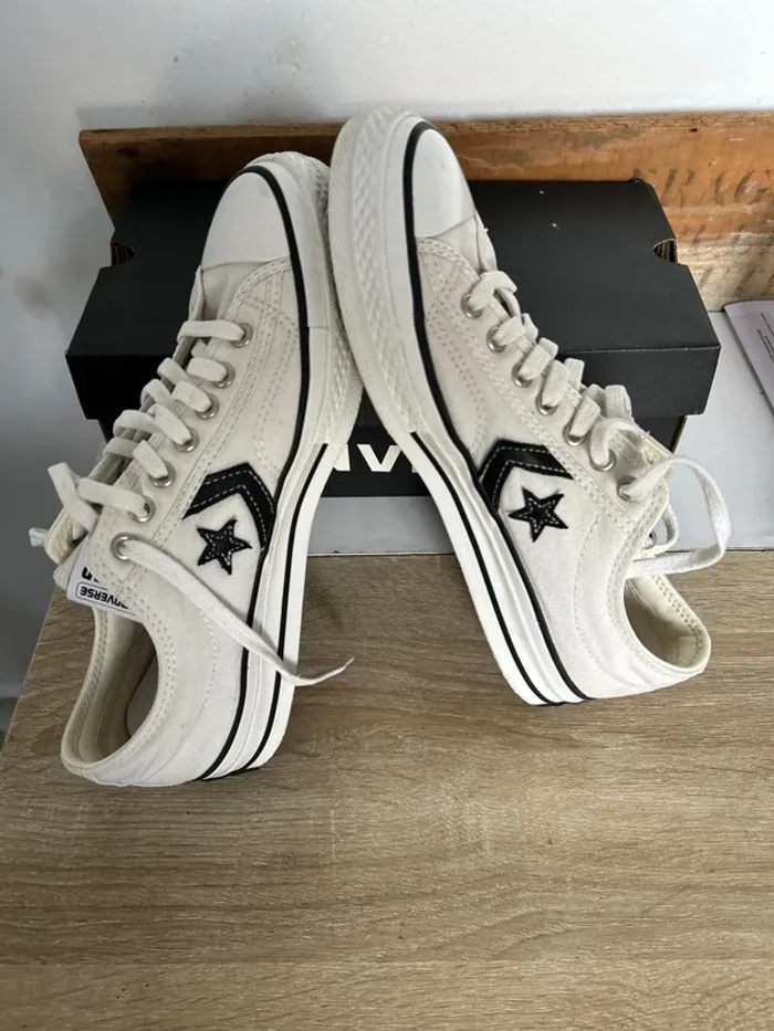Converse 40,5 blanches - photo numéro 3