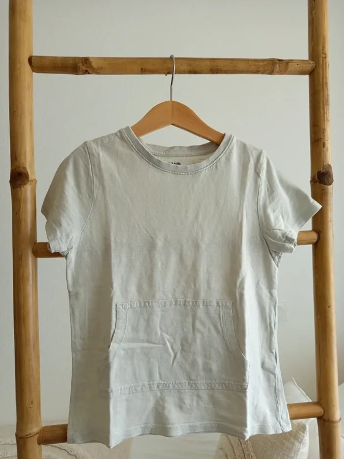 T-shirt beige crème avec poche 8 ans