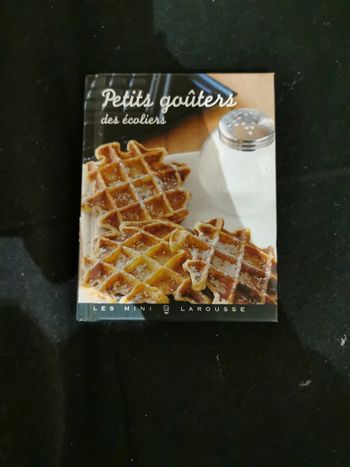 Livre de cuisine sur les goûters