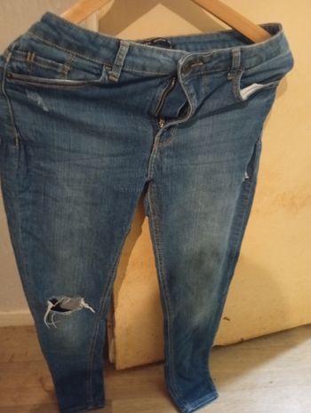 Jeans troué t40 bershka