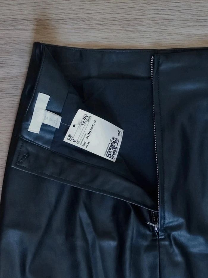 Jupe courte noir moulante simili cuir / H&M - 36/S - photo numéro 11