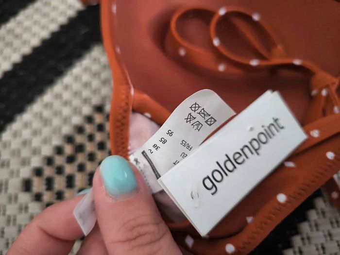Haut de maillot de bain goldenpoint taille 95 neuf - photo numéro 3