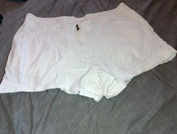 Joli short court