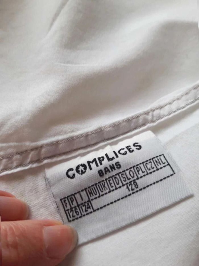 Chemise  taille 8  ans - photo numéro 3