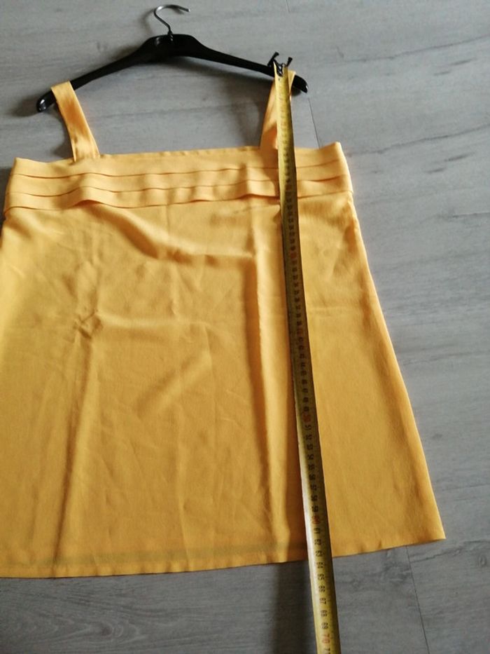 Débardeur jaune - photo numéro 2