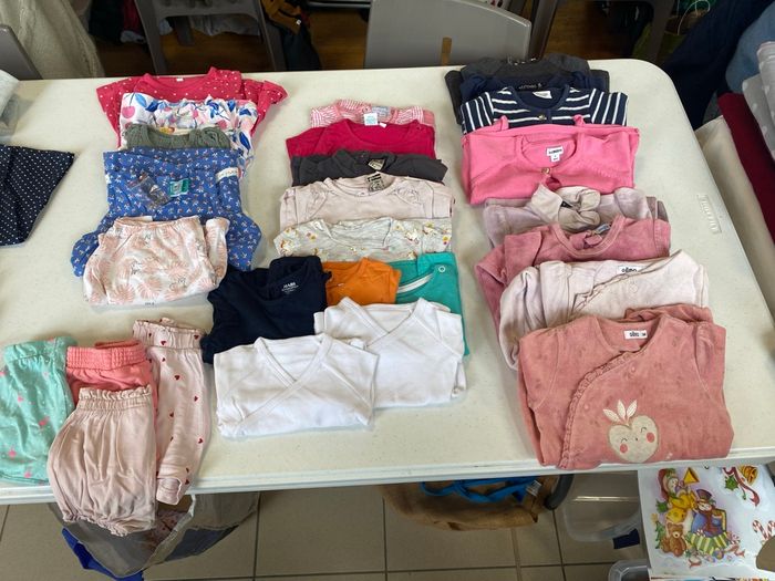 Lot de vêtement bébé fille