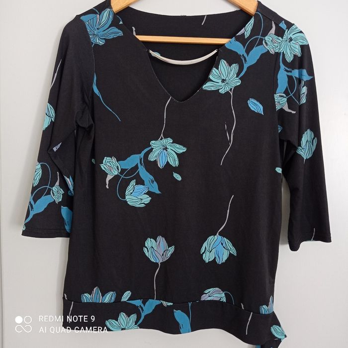 Top noir à fleurs turquoise t38/40 - photo numéro 2