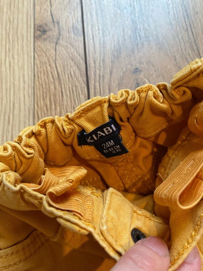 Jean jaune 24 mois - photo numéro 2