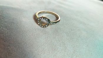 Bague vintage dorée cercle strass