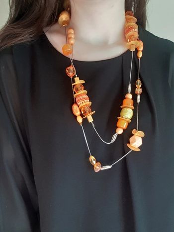 Collier sautoir orange