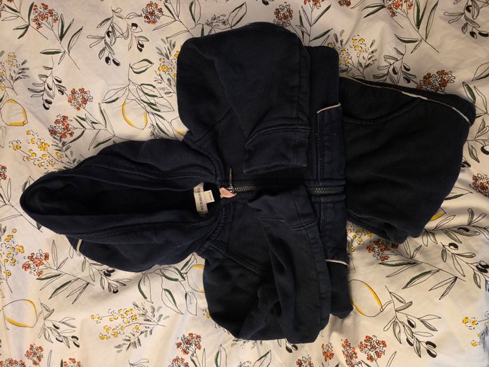 Ensemble survêtement Burberry, taille 2 ans