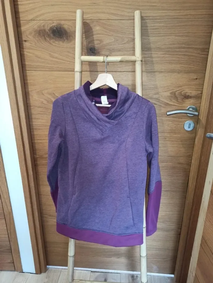 Pull violet