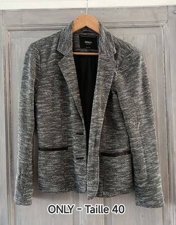 Veste (taille 40)
