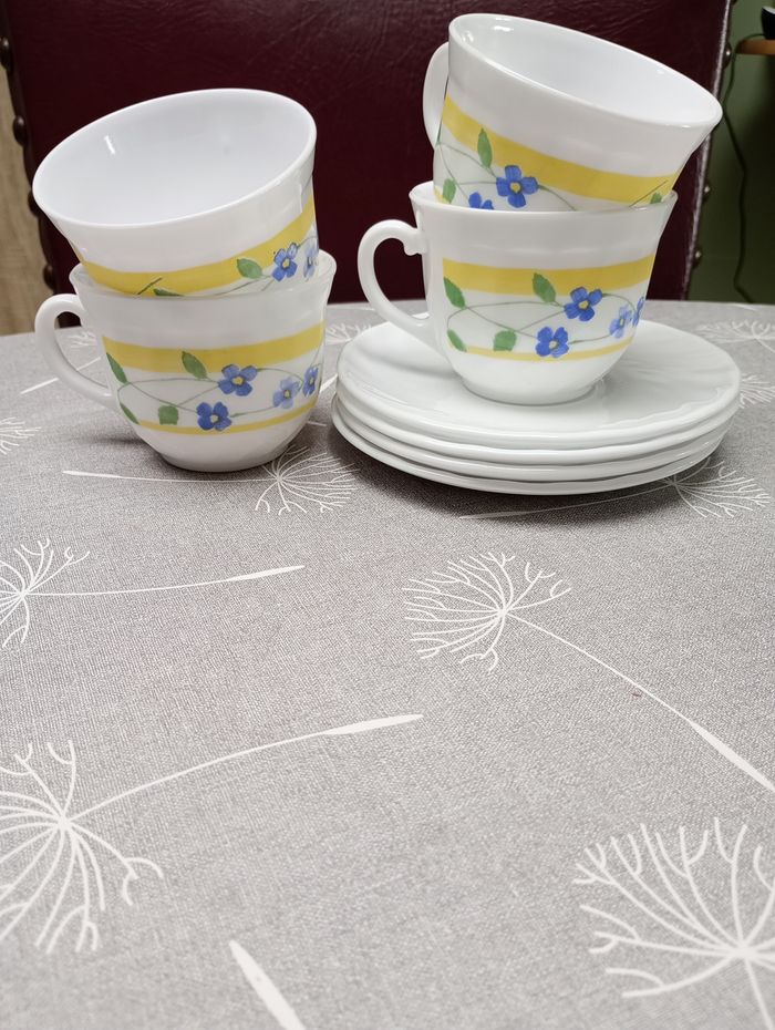Tasses et sous tasses Arcopal