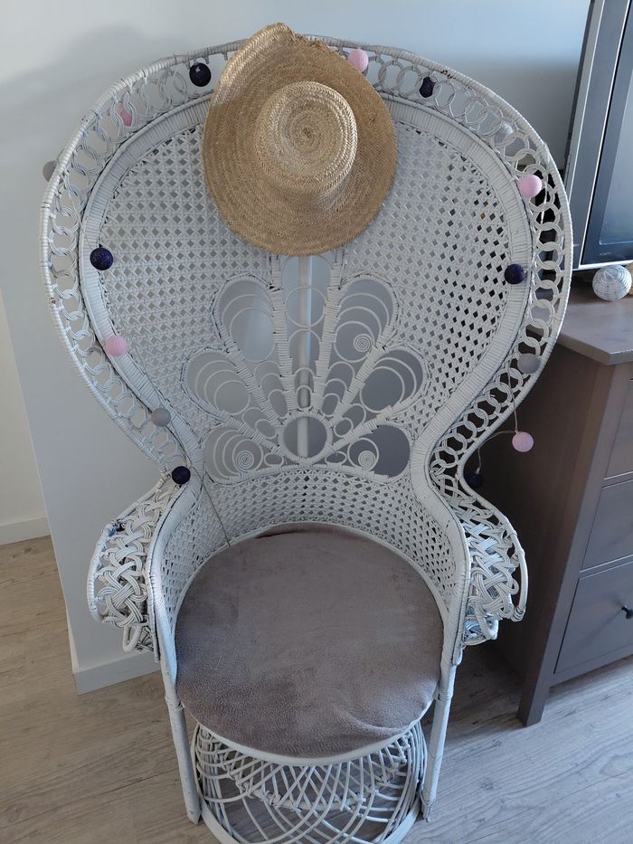 Fauteuil emmanuelle