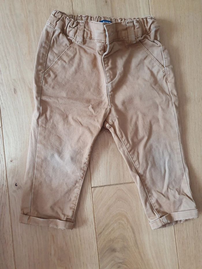 Lot 2 chinos 12 mois - photo numéro 8