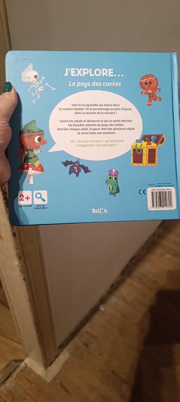 Livre j'explore le pays des contes - photo numéro 2