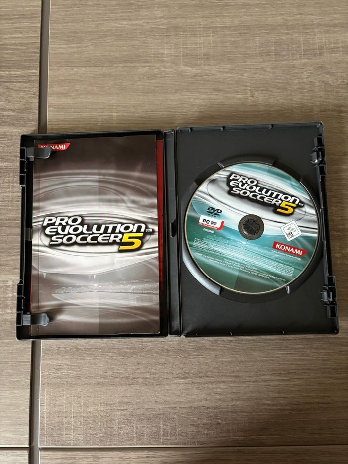 Pro évolution Soccer 5 PC - photo numéro 2