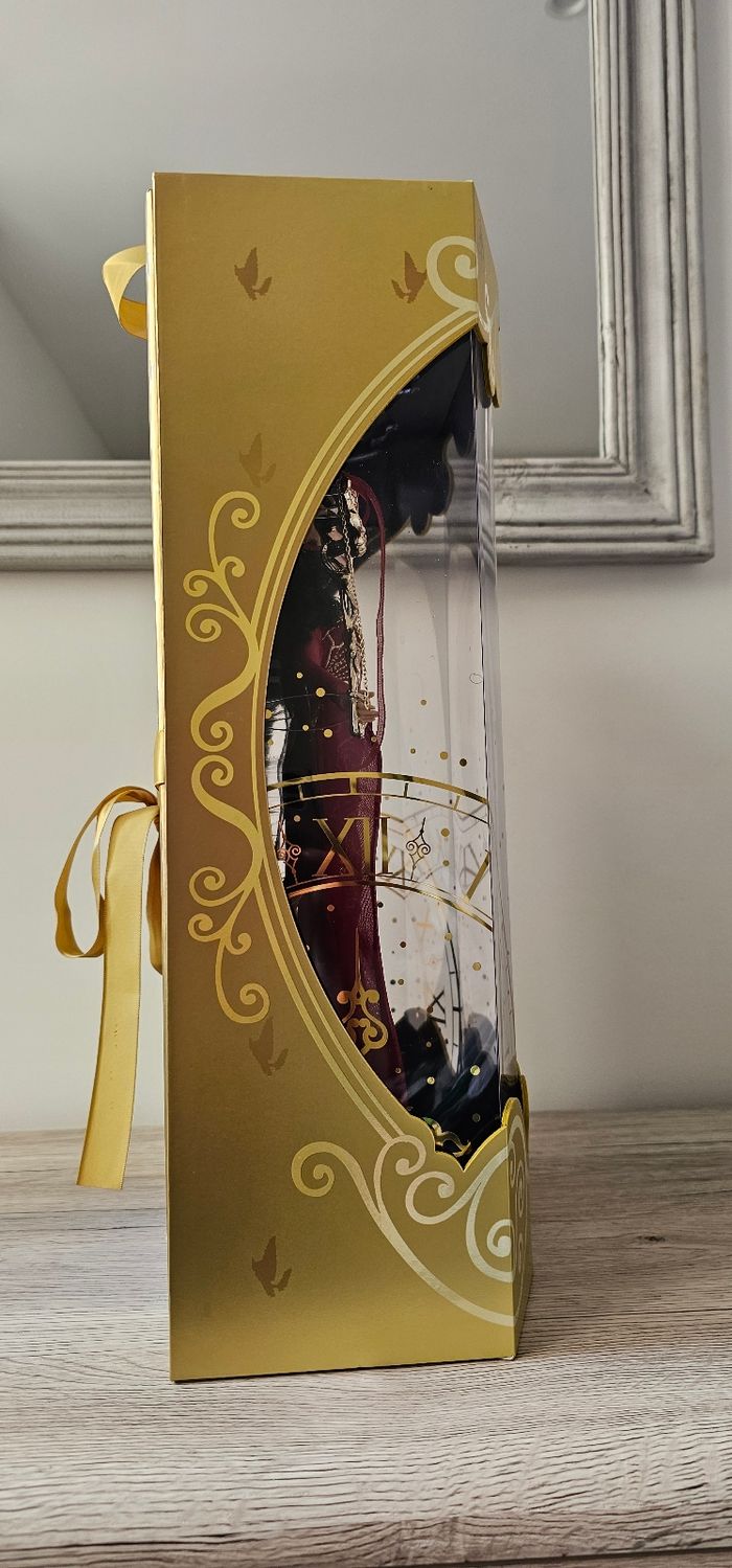 Poupee doll gothel raiponce - photo numéro 3