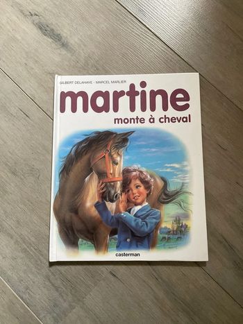 Martine monte à cheval
