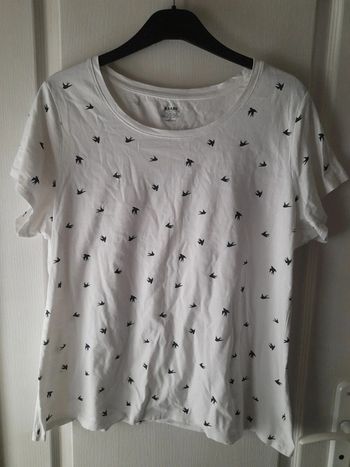 T-shirt blanc avec oiseau 🐦