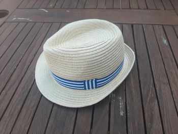 Joli chapeau 6-12 mois 46/48cm