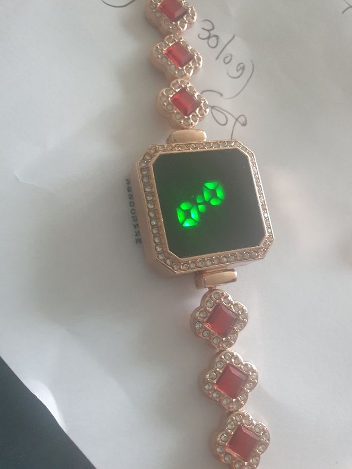 Montre femme - photo numéro 3