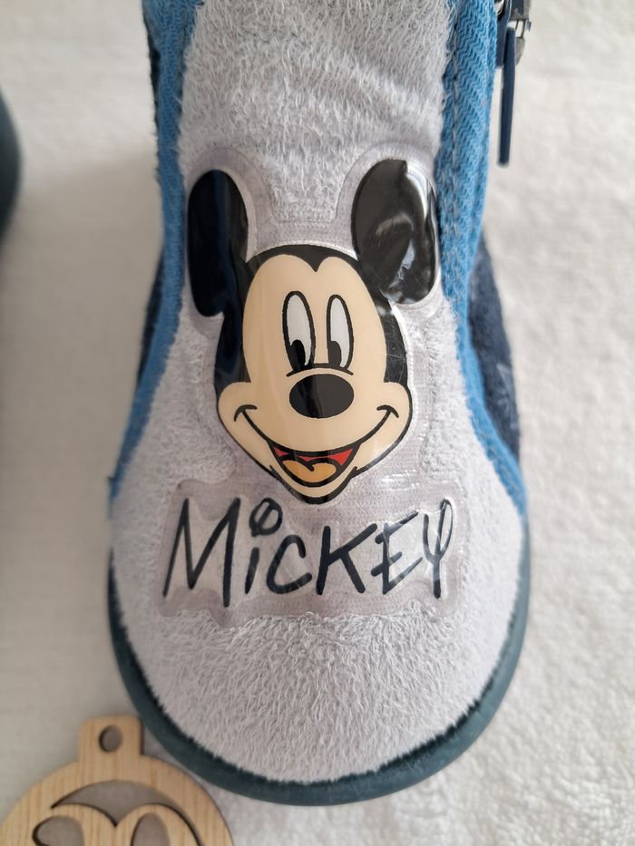 Chausson Mickey pointure 20 - photo numéro 4