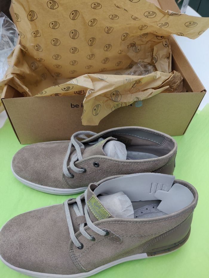 Chaussures homme neuves 43 derby suede - photo numéro 2