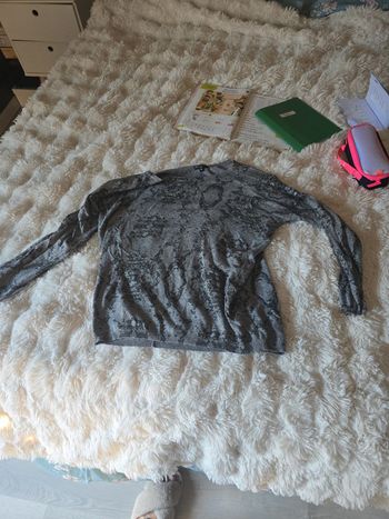 Pull gris