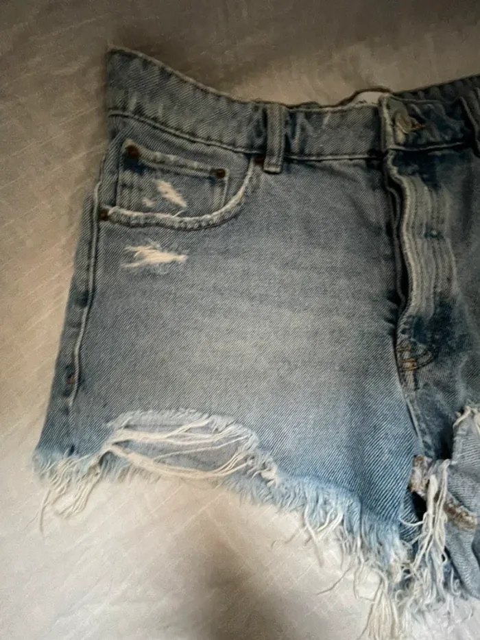 Short en jean Zara – T.40 - photo numéro 2