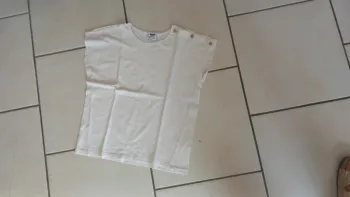 Tee shirt tape à l'œil beige 8 ans tbe