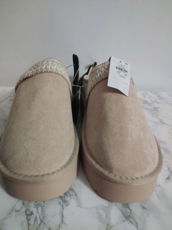 Chaussons femme fourrés crème style UGG 40/41 Primark Neuf avec étiquette