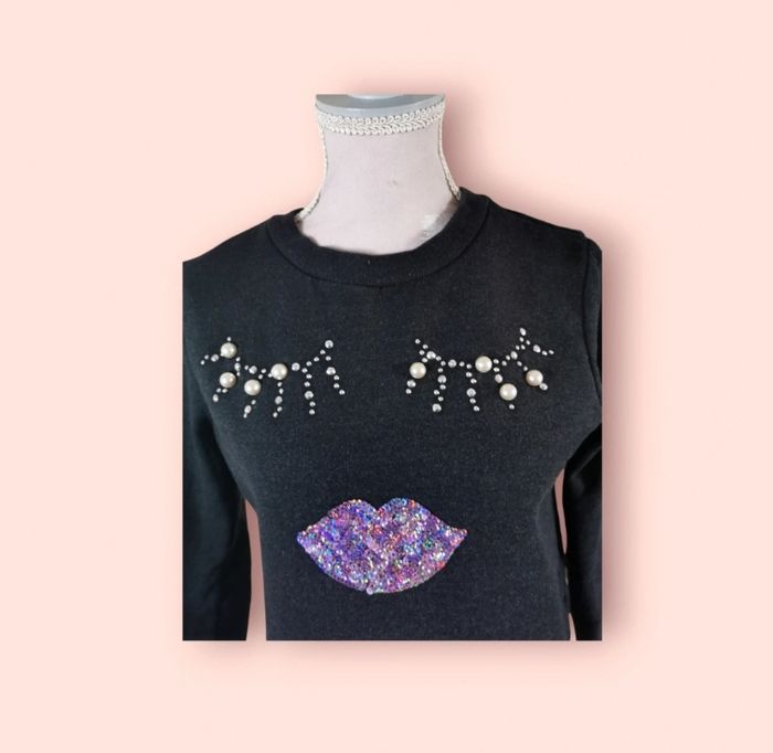 Sweat gris chiné molletonné perles strass et sequins C&A taille 9 ans - photo numéro 2