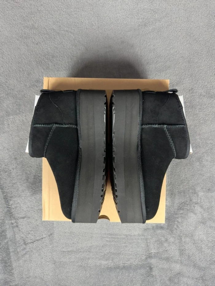 Ugg Ultra Mini taille 40 - photo numéro 4