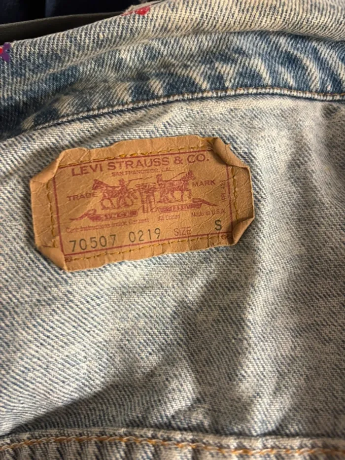 Veste Levi’s Trucker S - Vintage Customisée, Broderies et Sequins - photo numéro 11