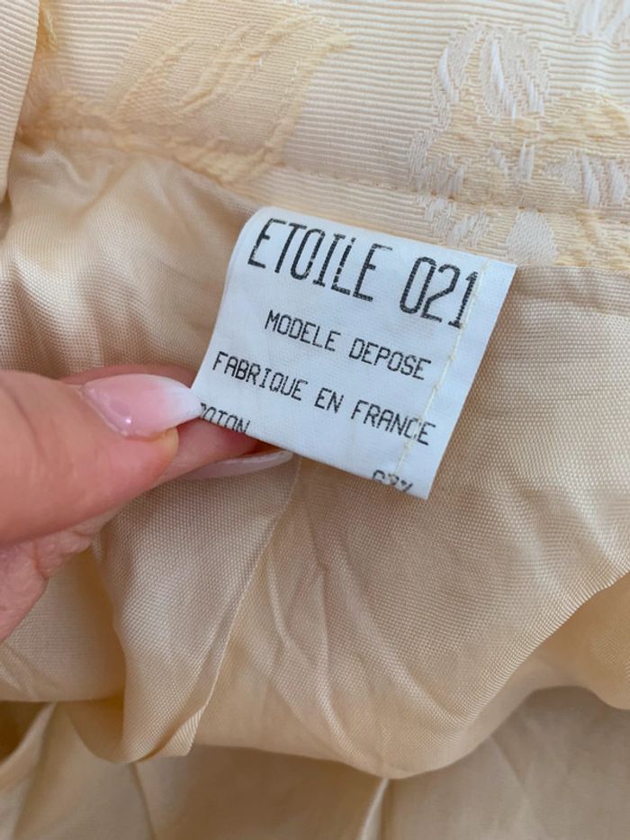 Jupe broderies fleurs jaune pastel Vintage T36 - photo numéro 6