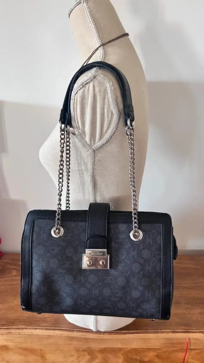 👜 sac à main gris chaîne argenté simili cuir grainé